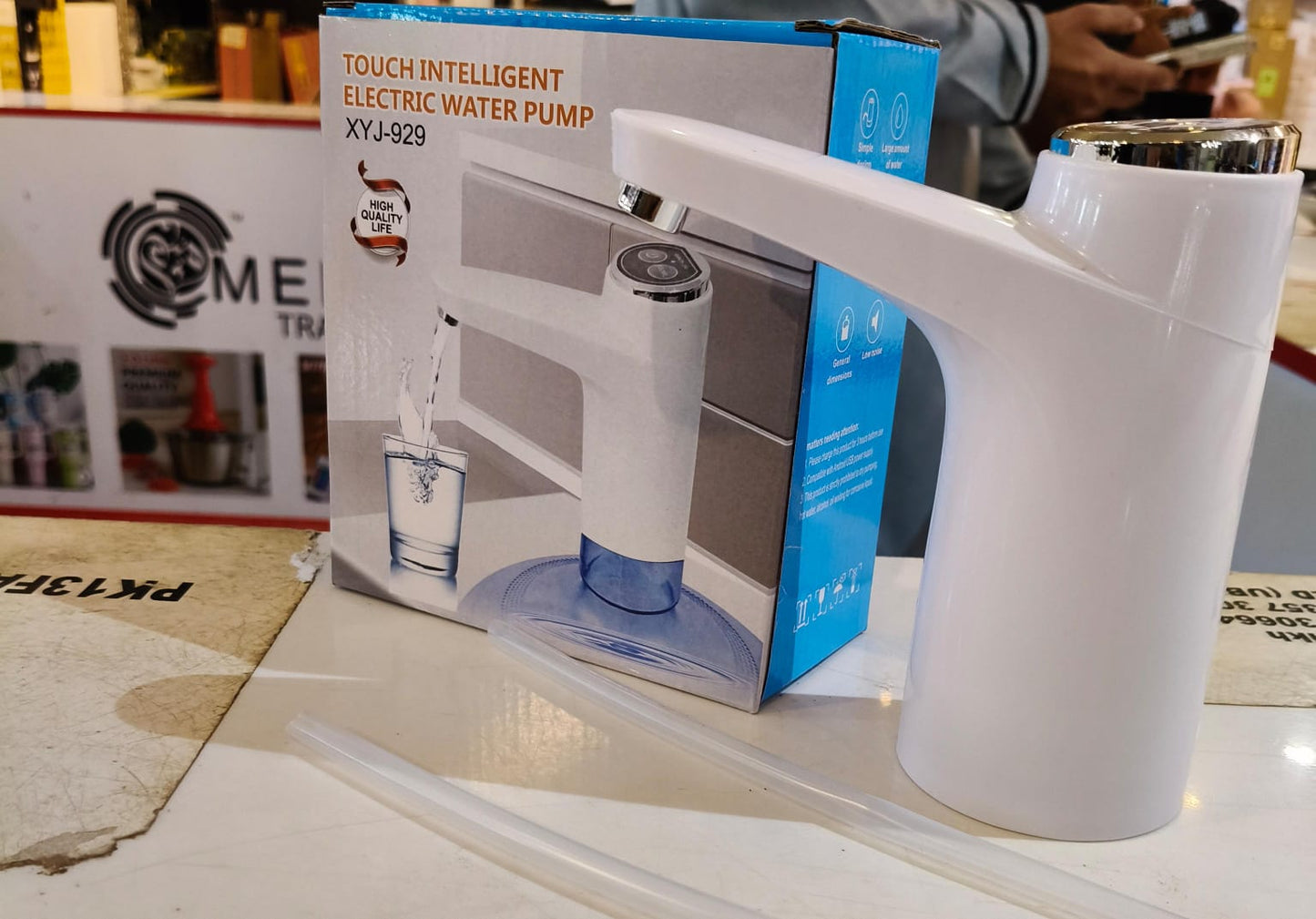 Intelligent Electric Water Bottle Pump - Rechargeable Automatic Dispenser